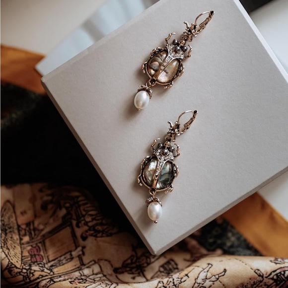 Bohemian Beetle Vintage Diamond Rustic Earrings - Picture 3 of 8